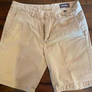 Bonobos Men size 31 khaki shorts